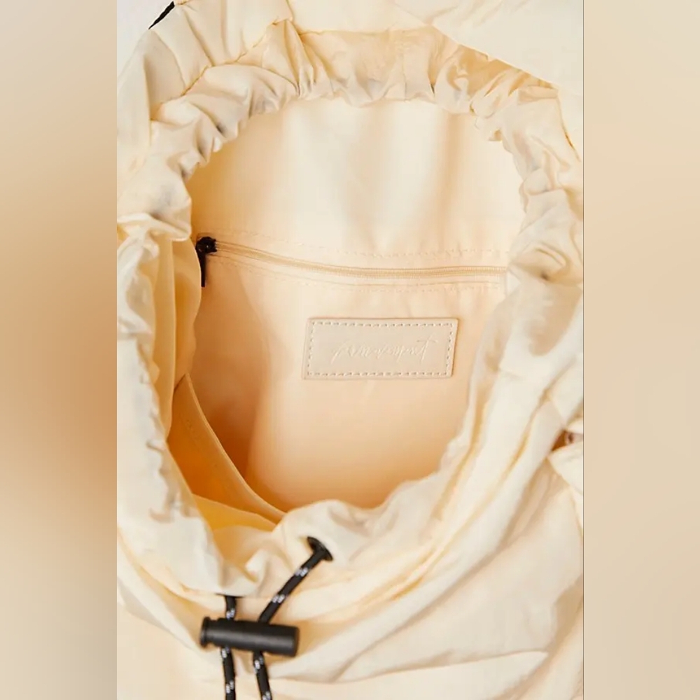 FP Movement Cool & Cozy Pack/Home Plate - Picture 4 of 15